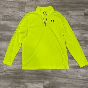 UNDER ARMOUR Loose Heatgear athletic shirt, neon yellow, long sleeved, Size L
